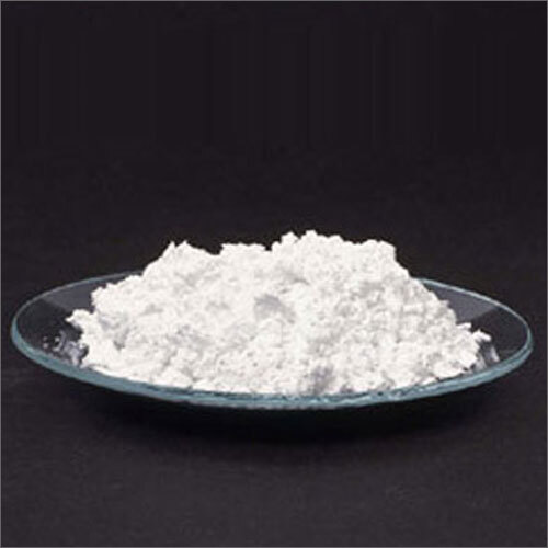 White Ammonium Formate Powder