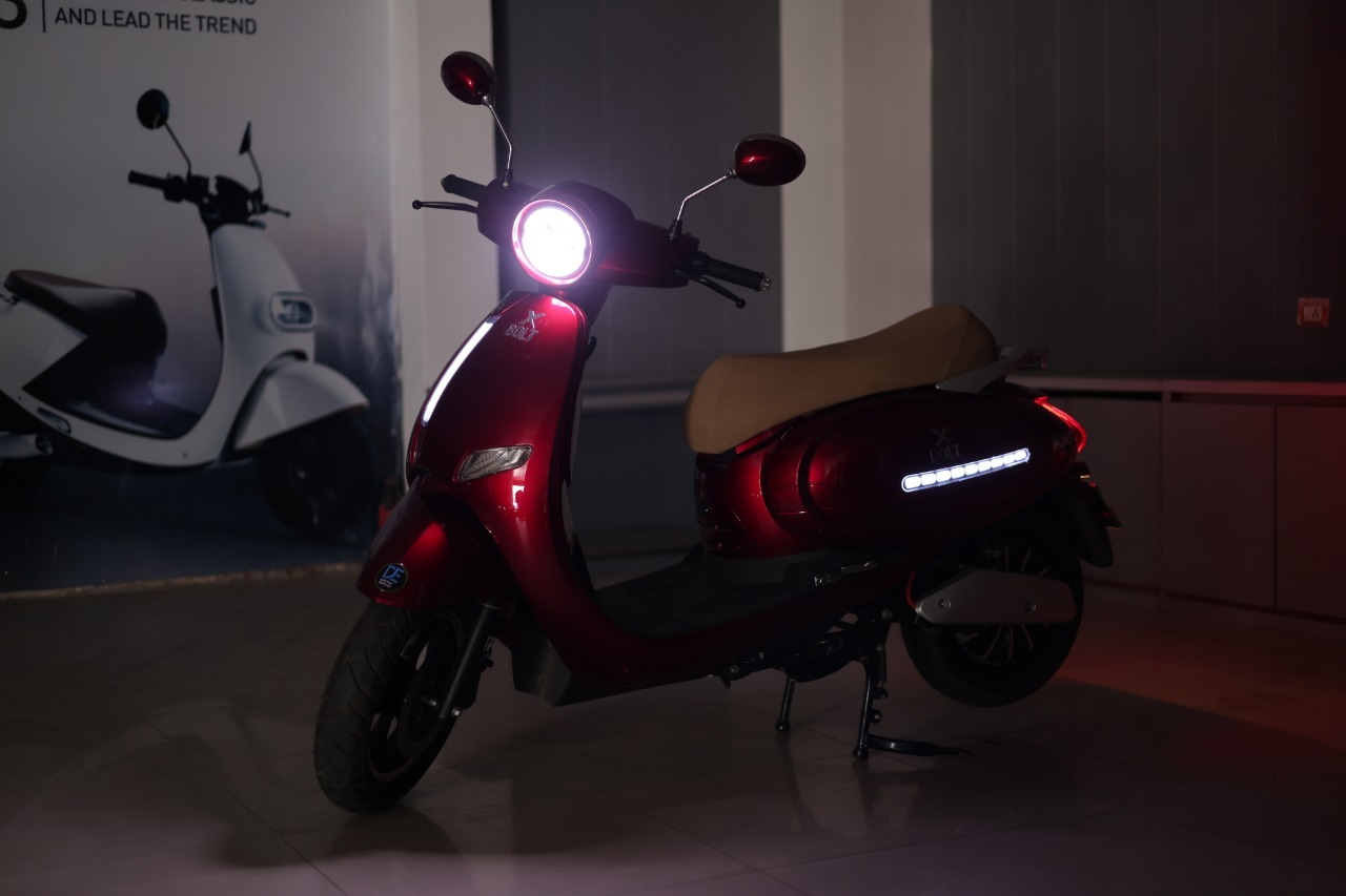 X BOLT E-Scooter