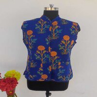 SLEEVELESS QUILTED JACKET