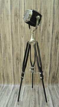 Tripod Spotlight