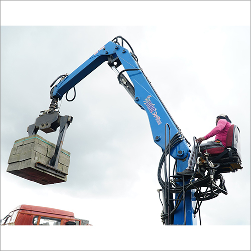 Heavy Duty Loading Crane By MALAVIKA ENGINEERING WORKS
