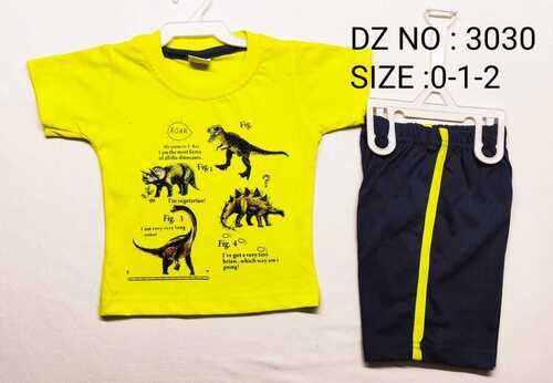 BOYS TRENDY T-SHIRT AND SHORTS