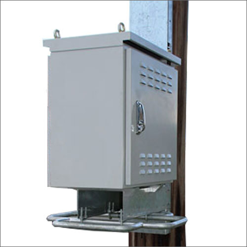 Outdoor Pole Mount Racks