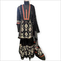 Breathable Black And White Cotton Frill Work Suit