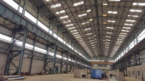 Prefabricated Industrial Buildings - Durable Steel Framework, Customizable Sizes and Configurations, Energy-Efficient Design