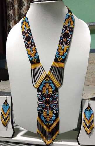 Beaded necklace By HM CREATION
