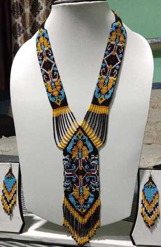 Beaded necklace