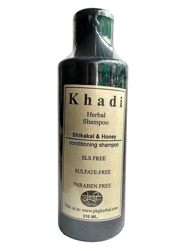 Khadi Shikakai and Honey Conditioning Shampoo