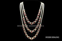 Natural Diamond And Synthetic Ruby Bridal Necklace Diamond Carat Weight: 30.030 Carat