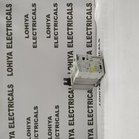 LENZE E82EV371-2B SERVO DRIVE