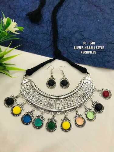 Silver Hasli style Necklace