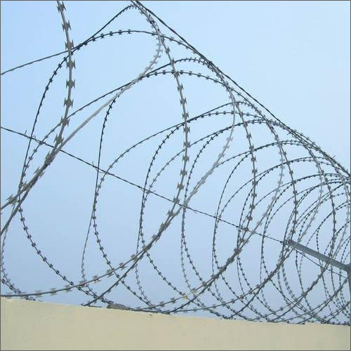 Gi Concertina Wire Application: It Is Used To Construct Inexpensive Fences And Is Used Atop Walls Surrounding Secured Property