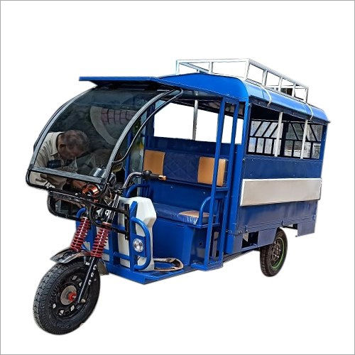 E-Rickshaw School Van - Gross Weight: 350-400 Kilograms