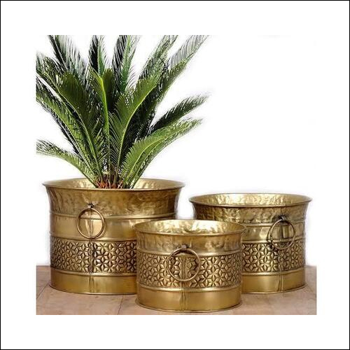 Brass Antique Design Planter Application: Use For Interior Decoration To Catch The Guest Attention