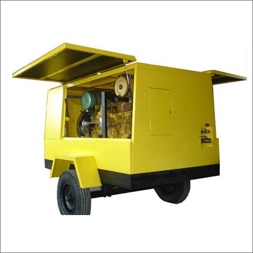 110KW 430CFM 100PSI Diesel Oil Screw Compressor