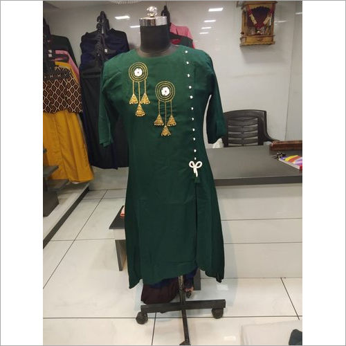 Casual Wear Heer Womens Rayon 14 Kg Designer Kurti at Rs 310 in Surat