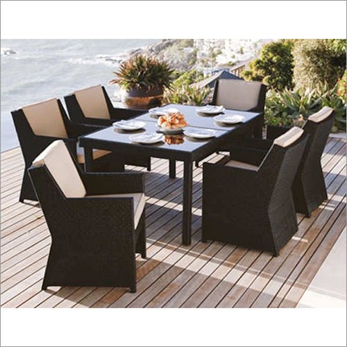 6 Seater Wicker Dining Table Application: Swimming Pool