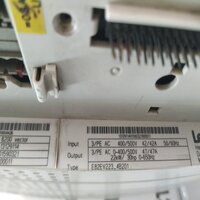 LENZE E82EV223-4B201 SERVO DRIVE