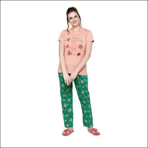 Cotton Ladies Printed Pajama Sets Nightwear