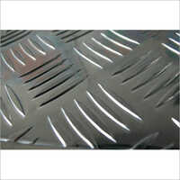 Aluminum Checkered Sheet - 1220x2440mm, Silver Color, 1mm To 10mm Thickness | Five Bar Design, Non-slip Surface, Corrosion Resistant