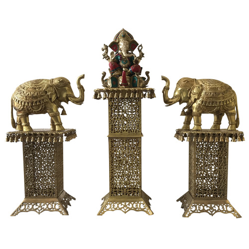 Hotel resorts Enteryway Entrance decor metal brass elephant and stand