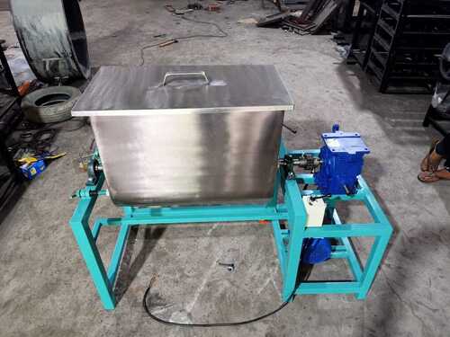 Powder mixing machine