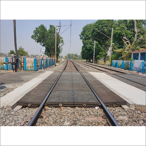 Rubberised Panel For Level Crossing