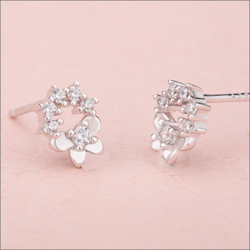 925 Silver Weiss Wreath Stud Earrings