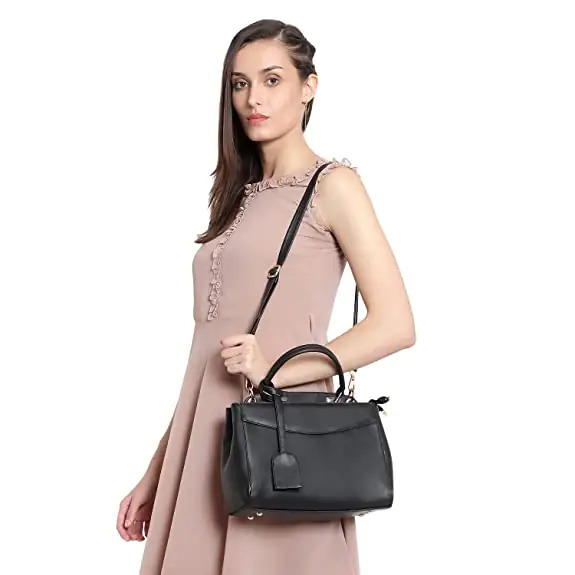 Handbag with crossbody adjustable shoulder strap