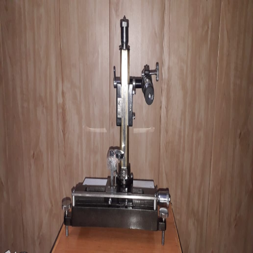 VERNIER TRAVELLING MICROSCOPE