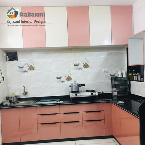 Designer Laminate Modular Kitchen at 75000.00 INR in Vadodara