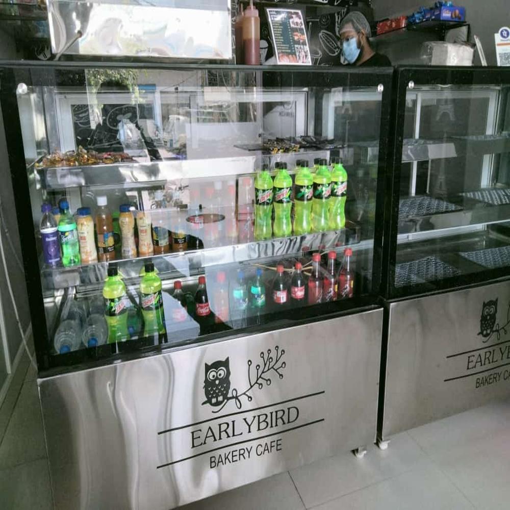 Display Pastry Counter - Color: Silver