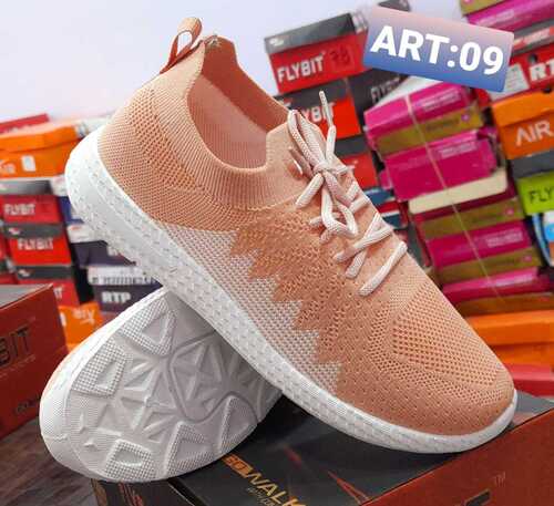 WOMENS SPORTS SHOES