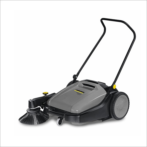 KM 70-20 C Compact Push Sweeper