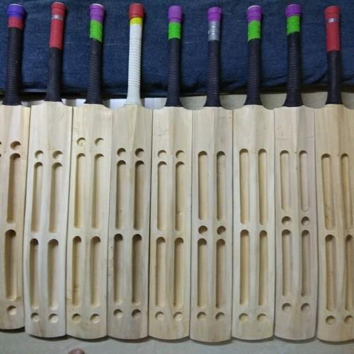 MULBERRY HANDLE KASHMIR WILLOW BAT