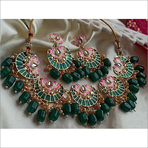 Maruti Green Jewellery Set Decoration Material: Stones
