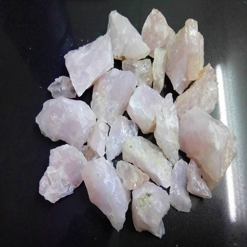 Premium rosed quartz stone aggregate and pebbles stone for premium jewelry used bulk export