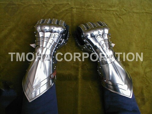 Medieval Wearable Gauntlets / Gloves Armor Medieval Armor Gauntlet and Gloves Knight Armor Historical Replica GA0083