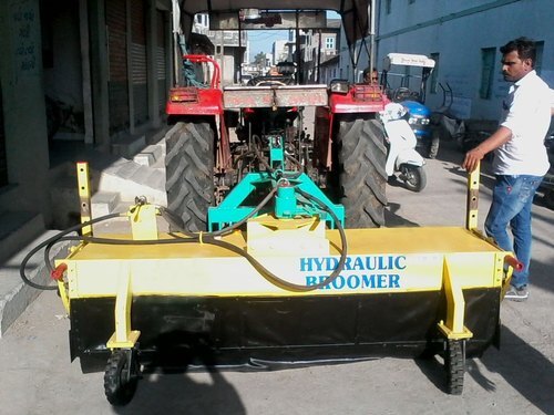 Hydraulic Broomer