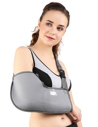 Pouch arm sling