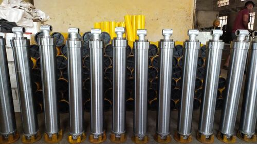 TRACTOR TROLEY HYDRAULIC CYLINDER