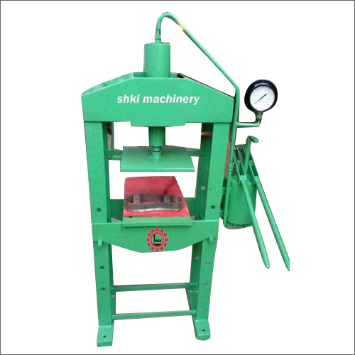 Manual Slipper Sole Cutting Machine