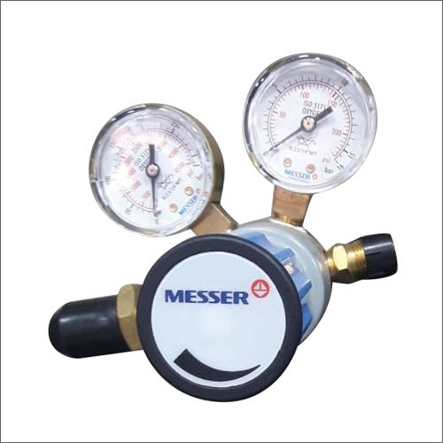 Oxygen Double Gauge Regulator Application: Industrial