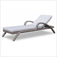 Cane Sun Lounger Application: Swimming Pool