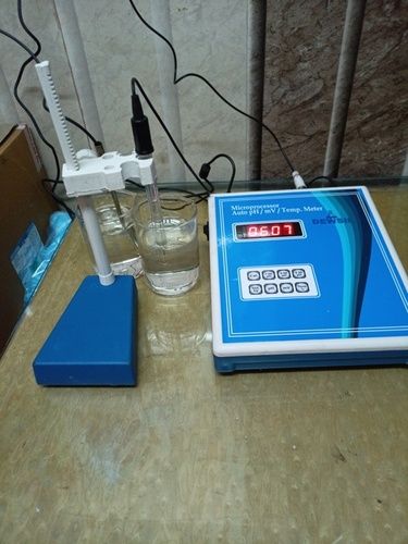 pH meter