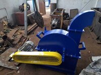 Disc Type Wood Chipper 10 Hp Model - Coconut Leaf Shredder, Efficient Garden Waste Disposal, Heavy-duty Operation, Ideal For Landscaping Tasks