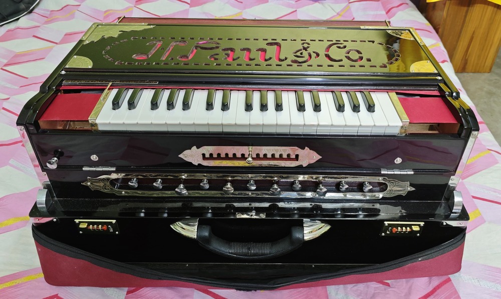 4 Sets Special Reed Harmonium - Application: Professional Singing