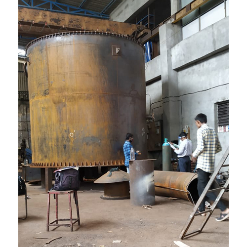 Mixing vessel with Agitator