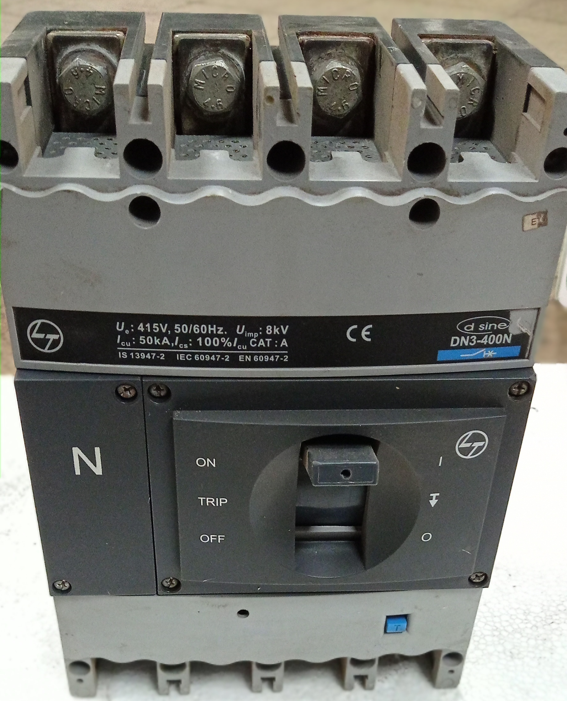 LT (d sine) 400A 4P MCCB