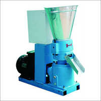 Automatic Poultry Feed Machine - 1000 Kg/hr | Ergonomic Mild Steel, Energy-efficient, Automatic Technology, Durable Design